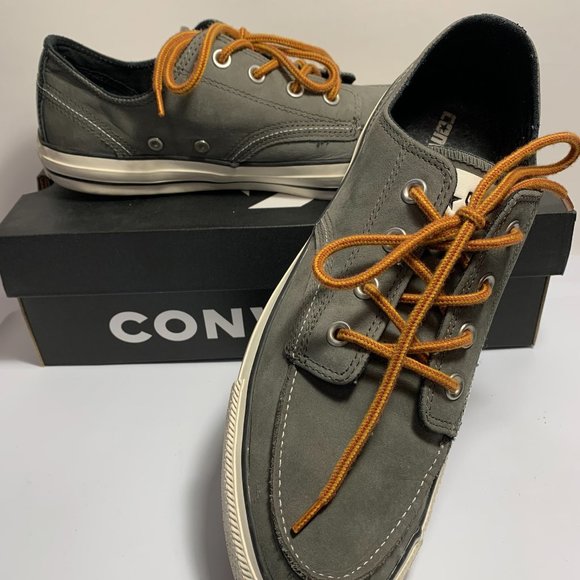 Converse - Picture 1 of 4